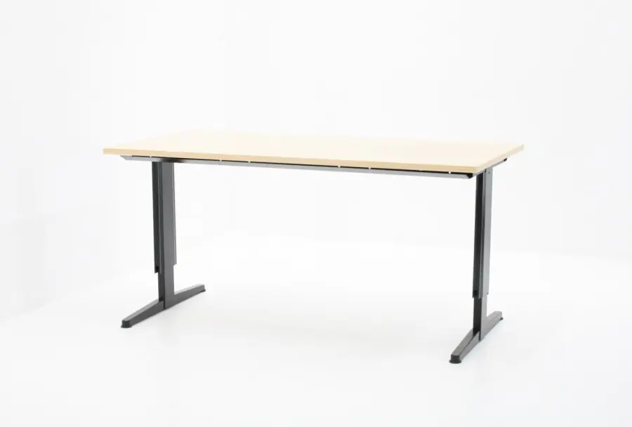 Bureau Aspa Facility 160x80cm (bxd), werkblad in ahorn, t-poot zwart, circulair Dagaanbieding