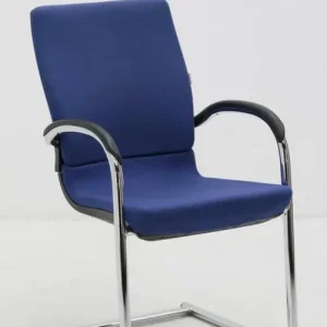 Must-Have Vergaderstoel Ahrend 230 blauw - chroom slede - armdekjes zwart