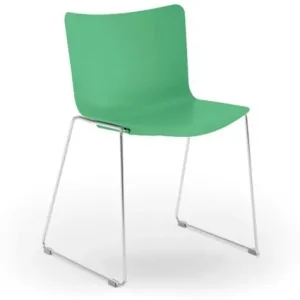 Merkproduct Peyo SL kunststof stoel in de kleur groen met chroom sledeframe