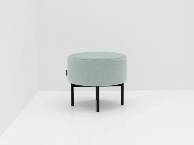 Aanbieding Krukje / poef Conceptuals - mintgroen - 4-poot zwart