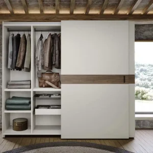 Novamobili Garderobe Klasse schuifdeuren Kleur greeplijst Wit mat gelakt - 300 Bianco (gelijk aan RAL9016) Kleur romp en deuren Wit mat gelakt - 300 Bianco (gelijk aan RAL9016) Garderobehoogte 242 cm Garderobebreedte B 407,5 cm - 3 schuifdeuren Voordeelprijs
