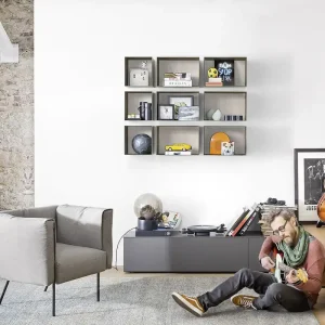 Aanbieding Novamobili Metalen inbouwdoos Hub Kleuruitvoering Mat witte behuizing - 300 Bianco (gelijk aan RAL9016) Novamobili Metalen inbouwdoos Hub Kleuruitvoering Mat beige achterwand - 333 Sabbia (gelijk aan RAL1019) Afmeting B 41,8 cm / D 36 cm