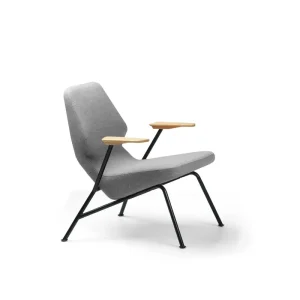 Beperkte Voorraad Prostoria Oblique fauteuil met metalen armleuningen Hoes Atlas 111