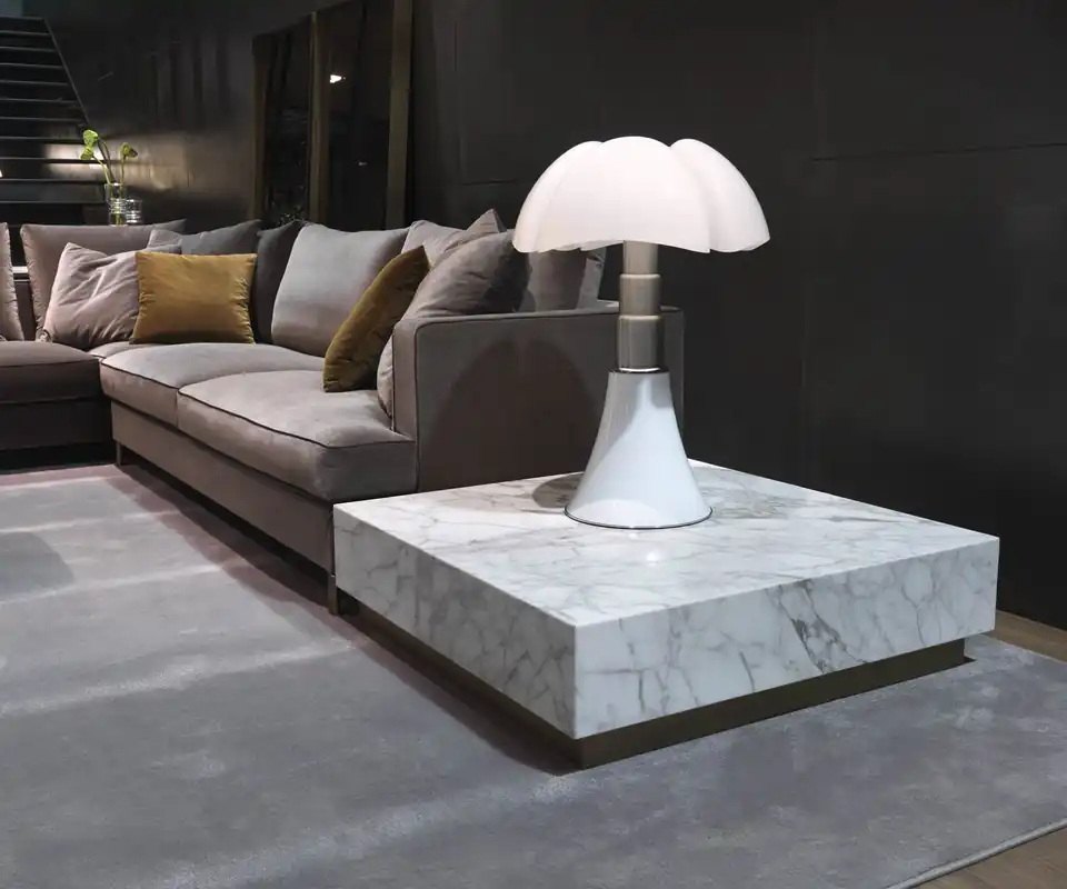 Actieprijs Marelli Salontafel Thor B 100 x 100 cm / H 27 cm Carrara (met onderstel) Kleur Frame zilverchroom met polyester coating