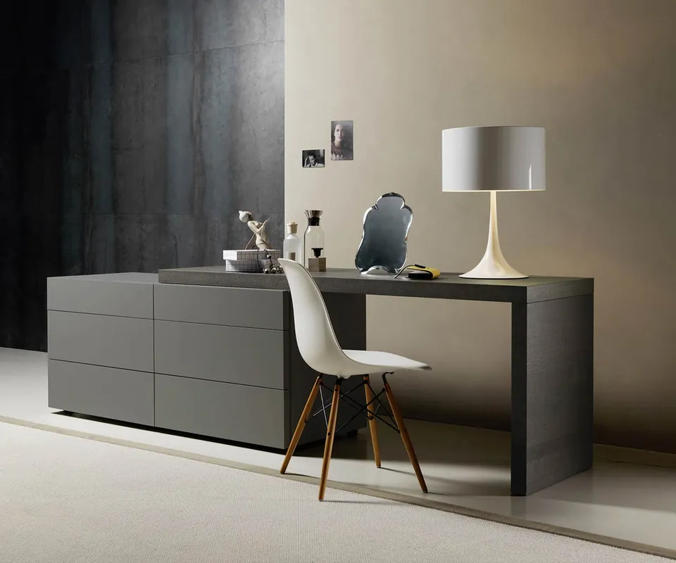 Livitalia Valeo ladekast met bureau breedte B 150 cm (2x 3 laden) Kleur bureau Licht eiken Kleuren romp en front Zwart mat (vergelijkbaar met RAL 9011) Bureau met bureau B 240 cm rechts Laatste Kans