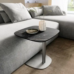Alleen Vandaag Bijzettafel Edge Boot 50x50 cm keramiek Laminam® Noir Desir bruin Eleny geborsteld roestvrij staal Direct verzendklaar